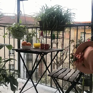 Pied A Terre Sant'agostino Apartment Milan